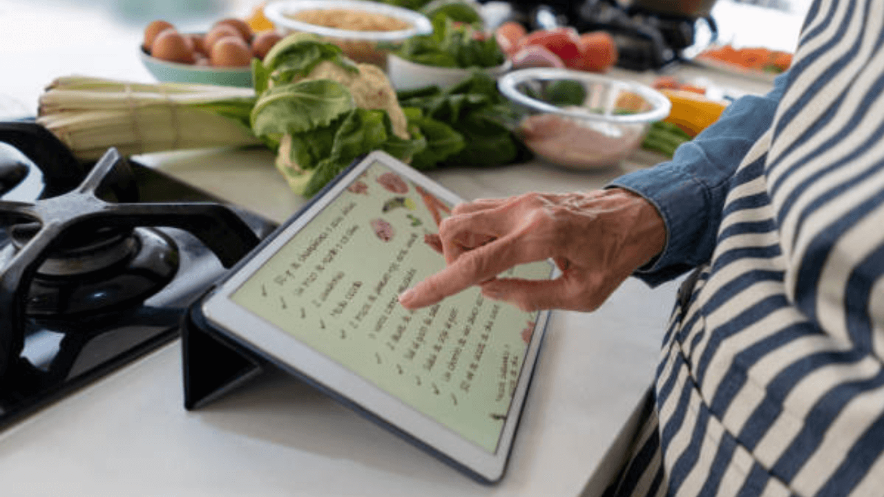 Healthy Eating for Seniors- Best Recipe Books for Diabetics and the Elderly